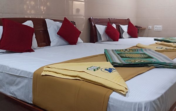 Deluxe Four Bed (AC)